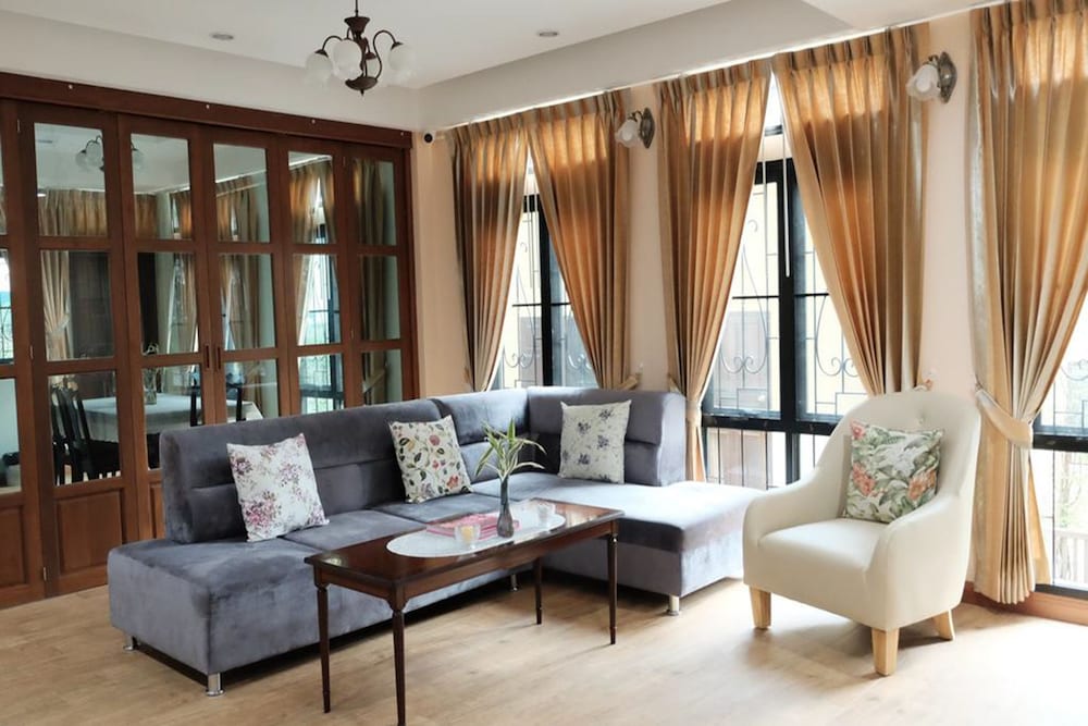 Sukhumvit 50 Garden Home