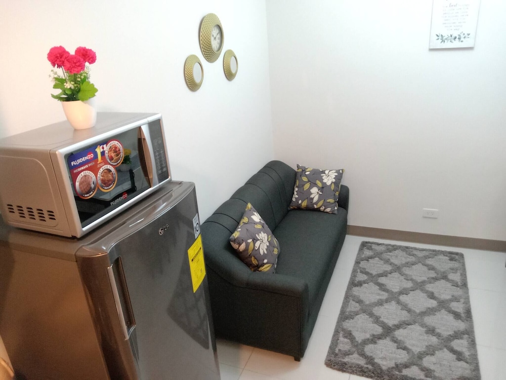 Luxurious Bayview 2BR Near MOA Picc CCP Free Wifi