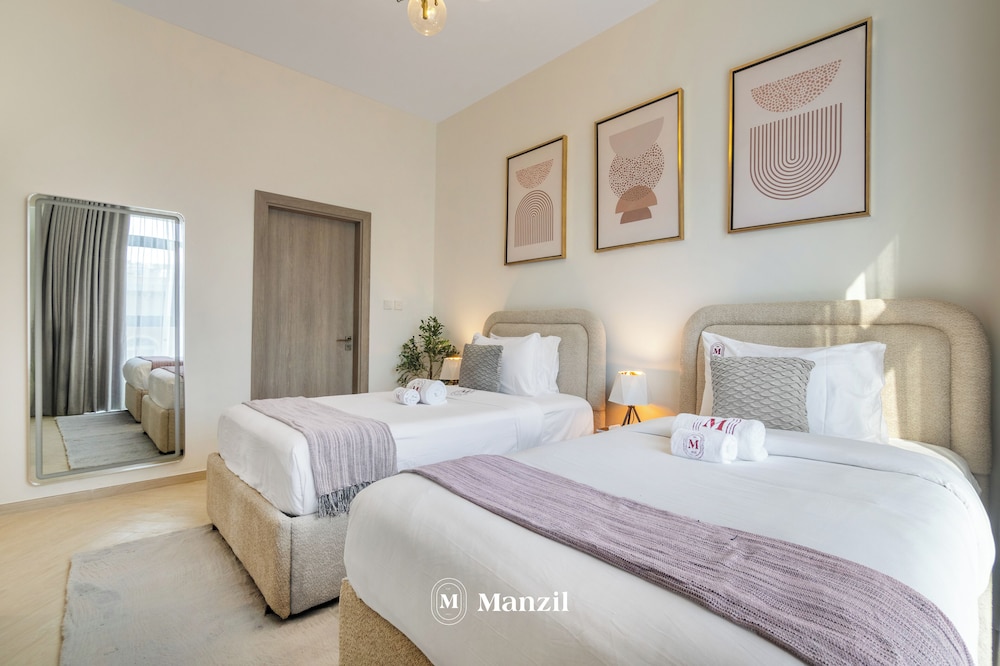 Manzil- Chic 2BR w Pool nr Circle Mall