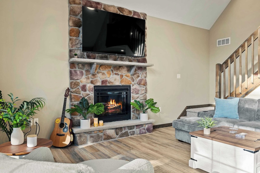 Lakeview Sunset Heaven Waterfront Escape + Private Dock Firepit + Game Room New Construction