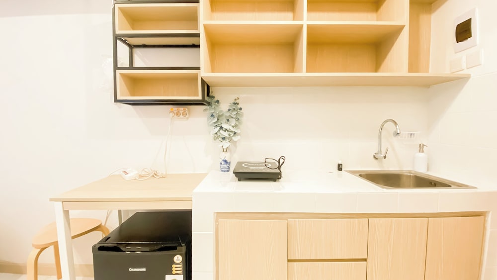 Cozy Living and Homey Studio at Apartment Tokyo Riverside PIK 2