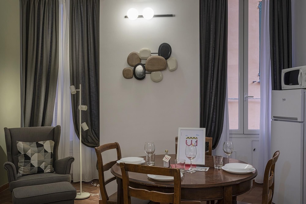 Genoa Vacations - Vegetti Twins Apartment B by Wonderful Italy - Property Image 3