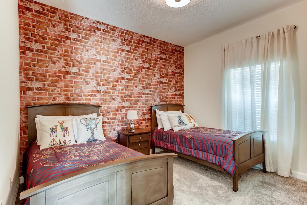 448 OC - Champions Gate - Image 3