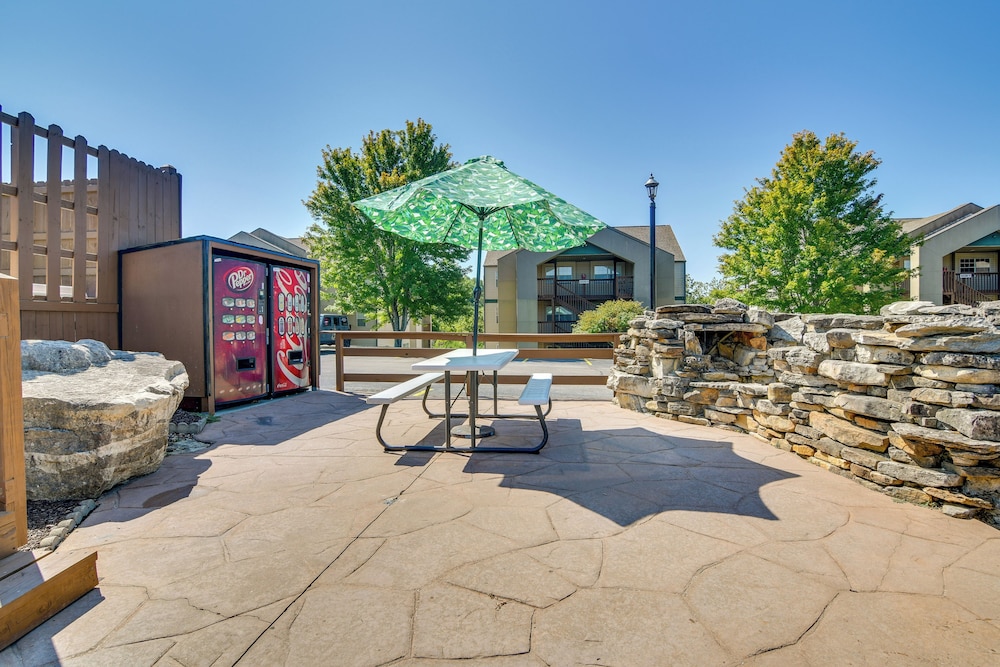 1 Mi to Silver Dollar City! Lake-view Family Haven view 5