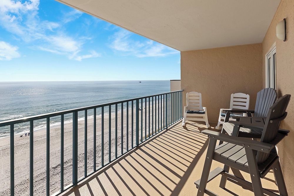 Surfside Shores by Southern Vacation Rentals