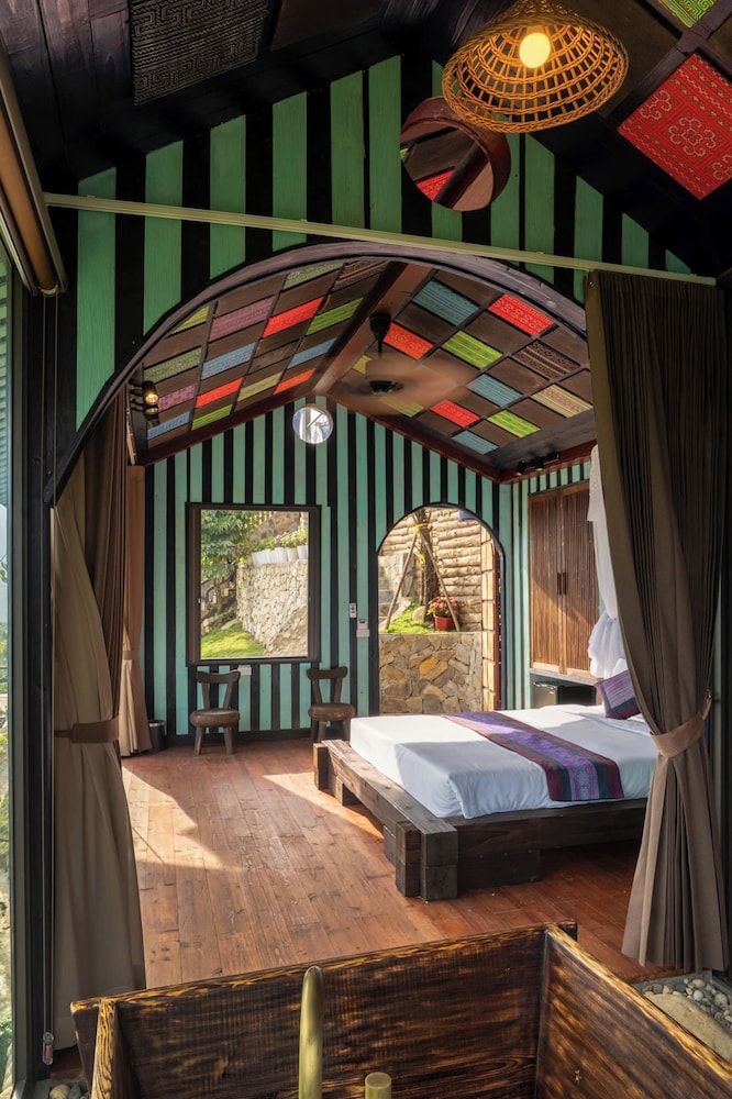 Sapana Mountain Retreat