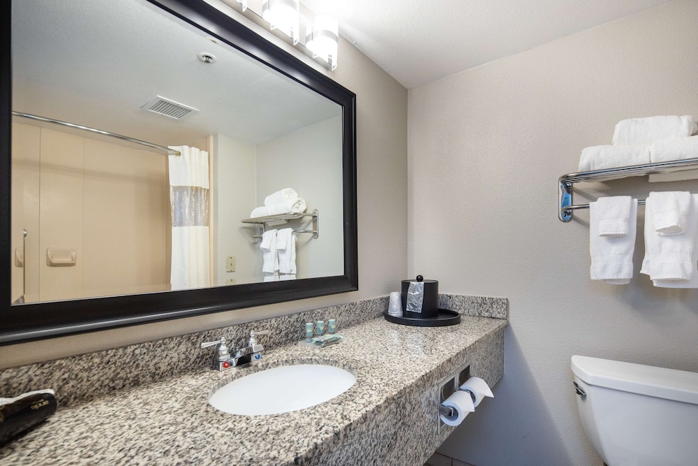 Best Western Inn  Suites San Mateo - San Francisco Airport - Property Image 2