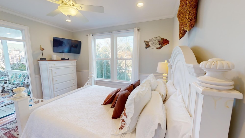 6 Waterside Walk by Tybee Vacation Rentals