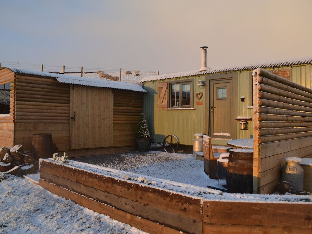 Heather Hut at Copy House Hideaway