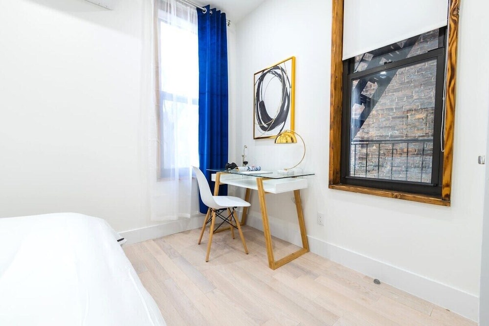317 UES Apartments