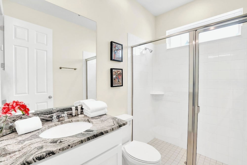 Spectacular 7BR Home w Pool & Arcade Near Disney