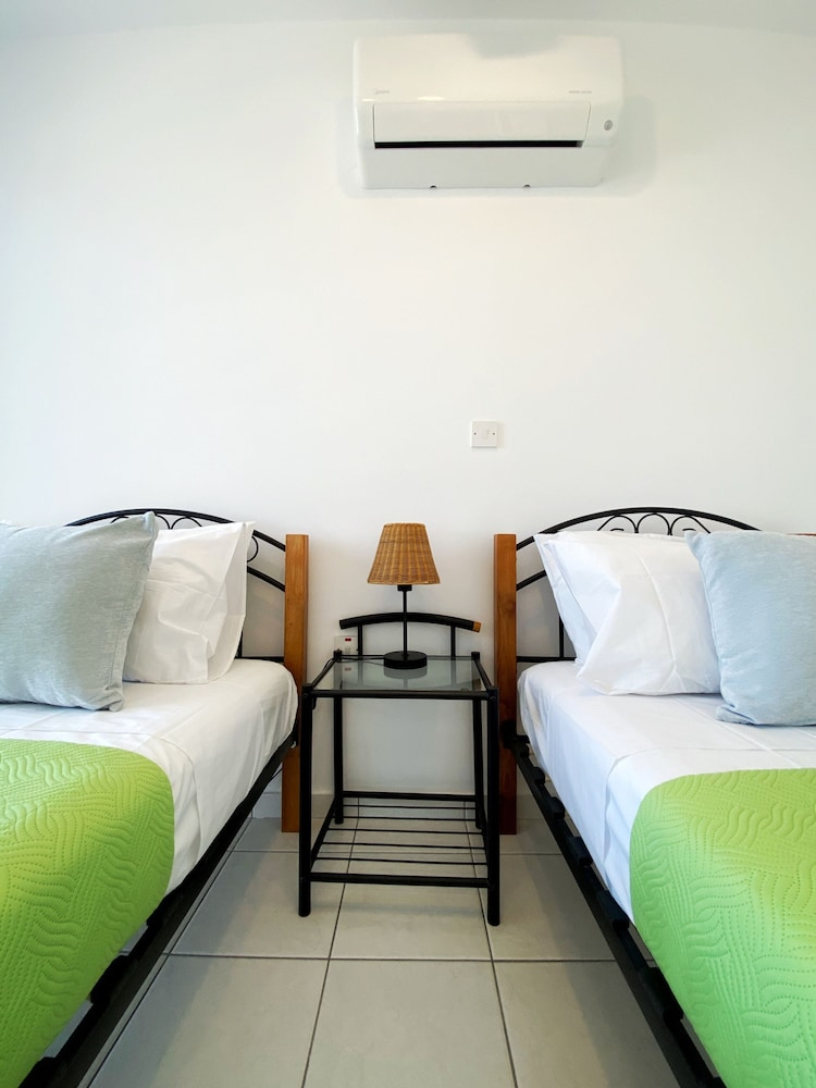 70 PAP - Stay Anthea Gardens - Calm Living