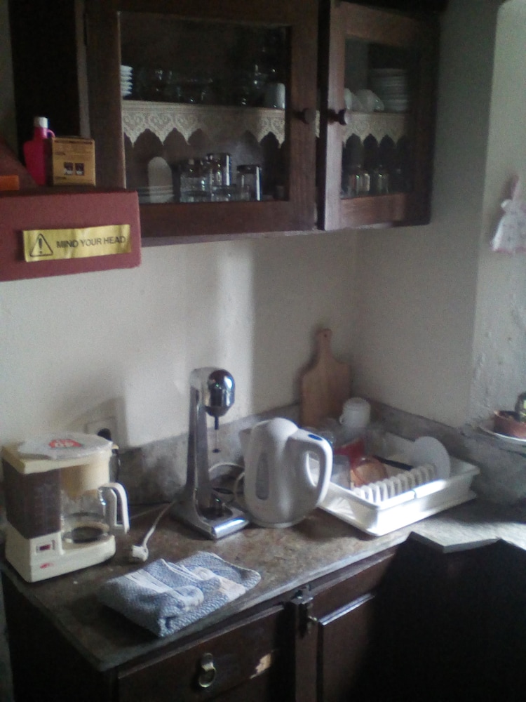 Traditional Guest Home Dimou