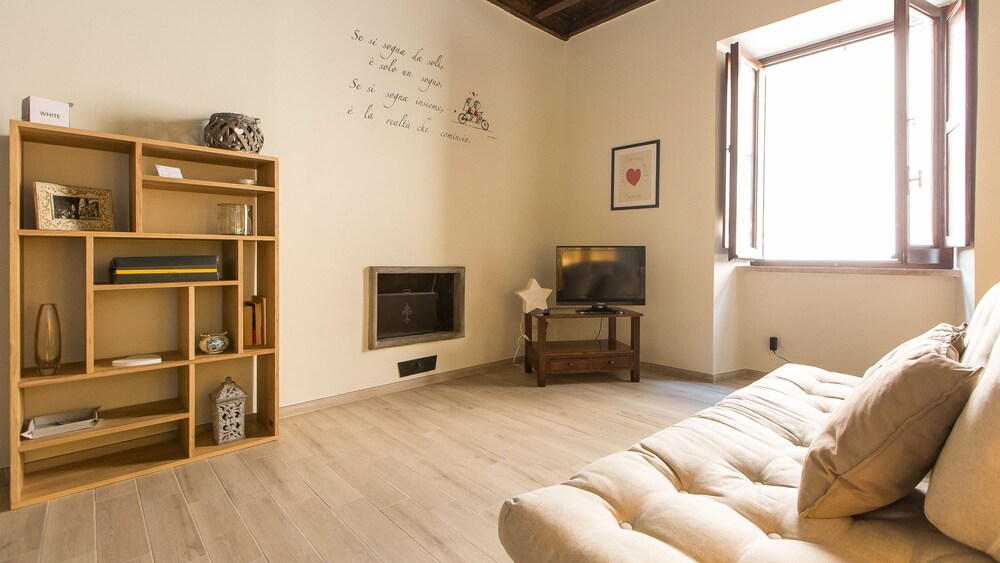 Rental In Rome Argentina Studio Flat