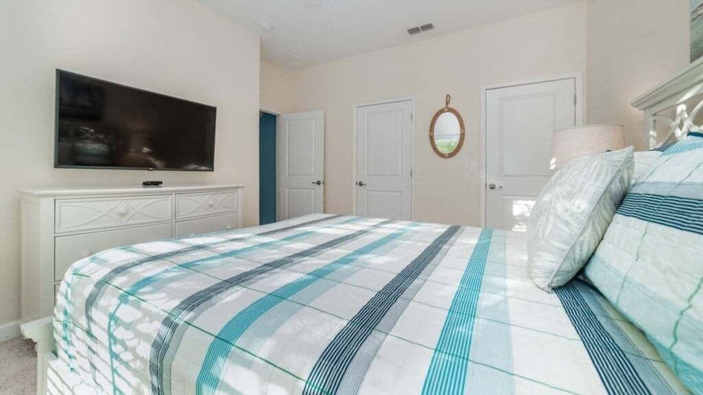 4br Home W/ Pool In Storey Lake Resort Near Disney 4 Bedroom Townhouse