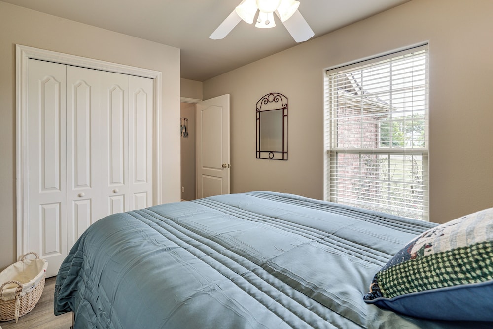 Bring Your Boat! Lakefront Home w/ Dock in Grove