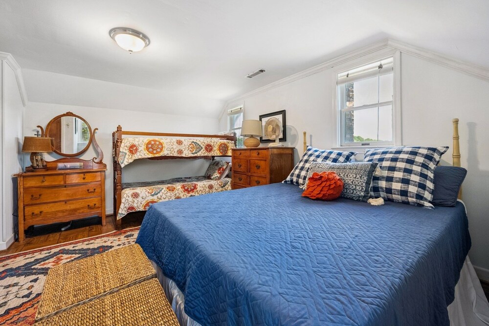Berry Restful 5 Bedroom Home