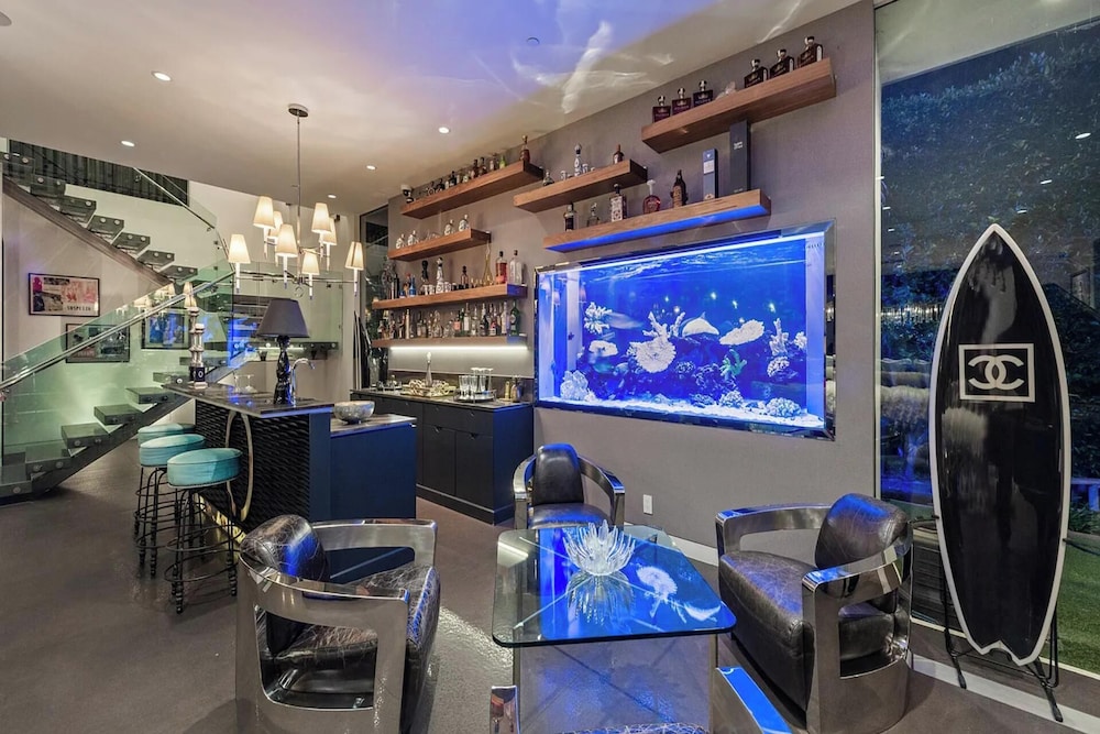 Alta Royale - Exquisite Designer Retreat Near Soho House & Rodeo Drive