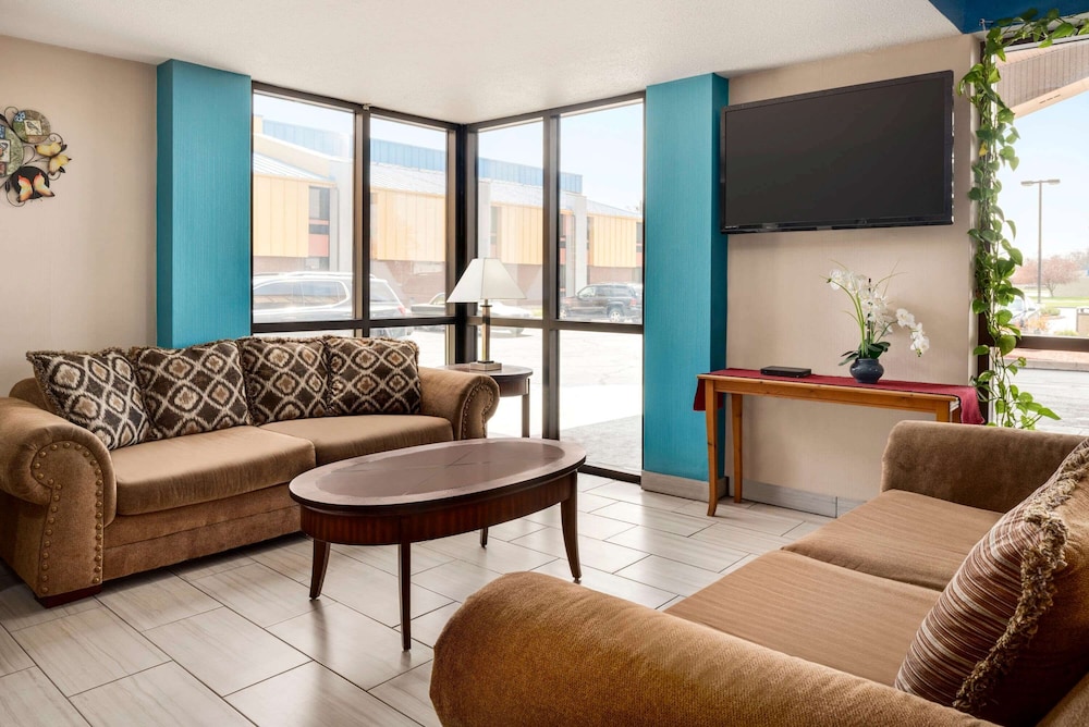 Baymont by Wyndham Muncie Near Ball State University view 4