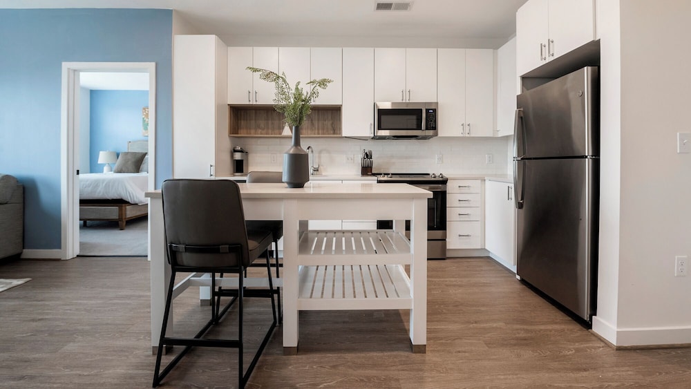 Landing Furnished Apartments - Alexandria