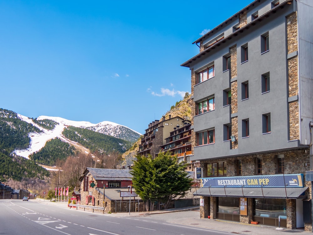 Can Pep Apartments