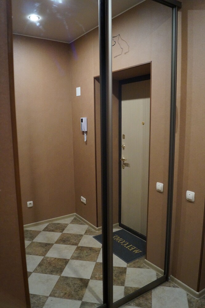 Apartment on Vokzalnaya 51A-7