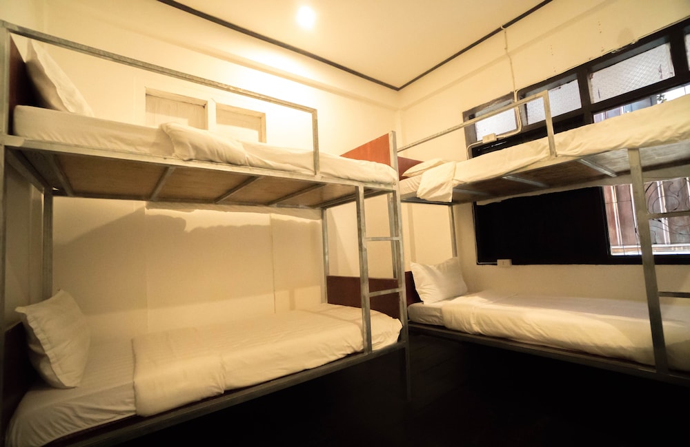 Y Not Laos Hostel