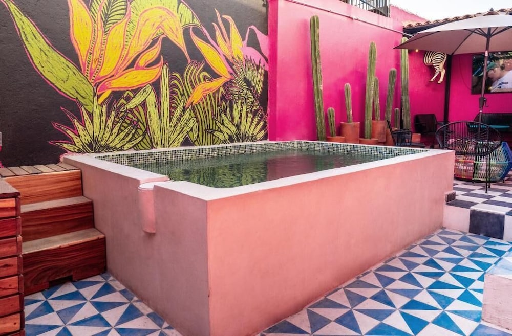 Homestal California Hostal Tlaquepaque