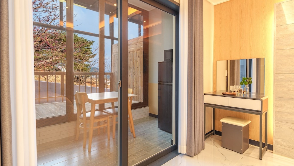 Namhae Onview Pension