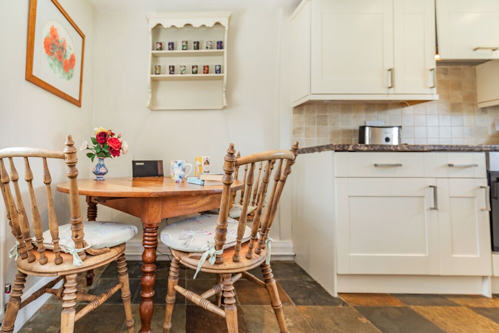 Bumble Cottage view 2