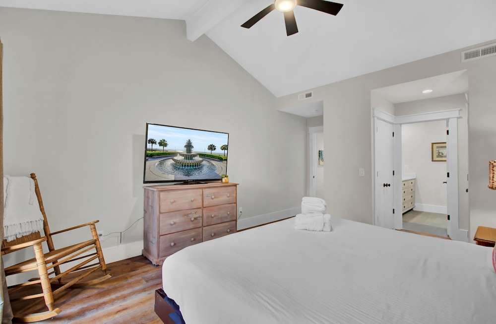 Mizzenmast by Avantstay Harbourtown Escape Group Retreat w Patio