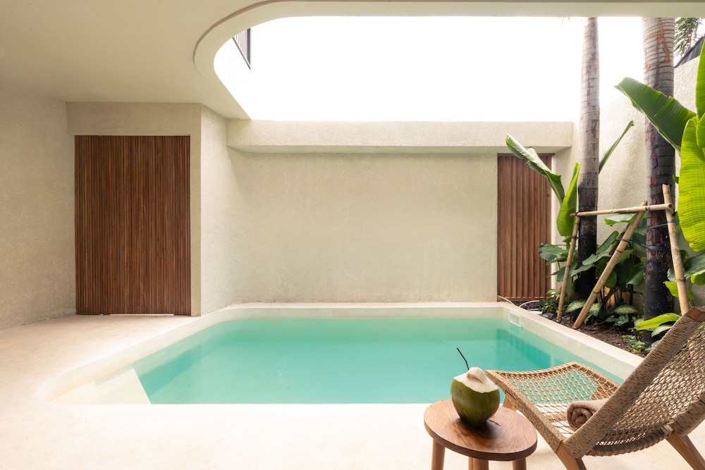 Saamu Private Luxury 3BR Villa with Pool