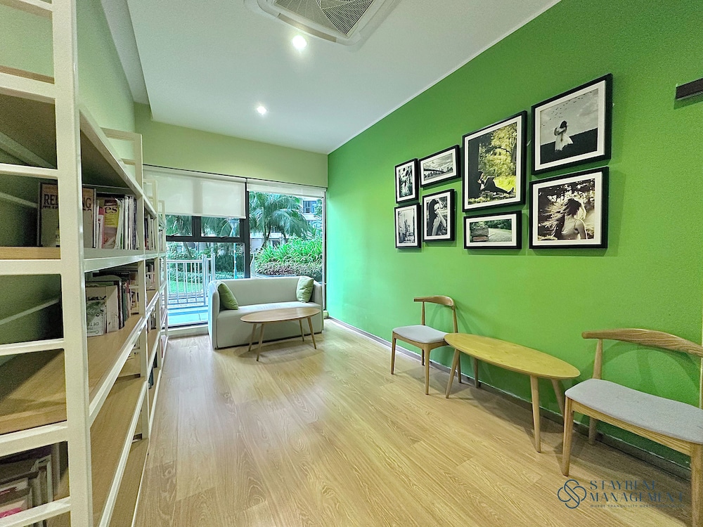Country Garden Danga Bay Sea View Homestay by Stayrene