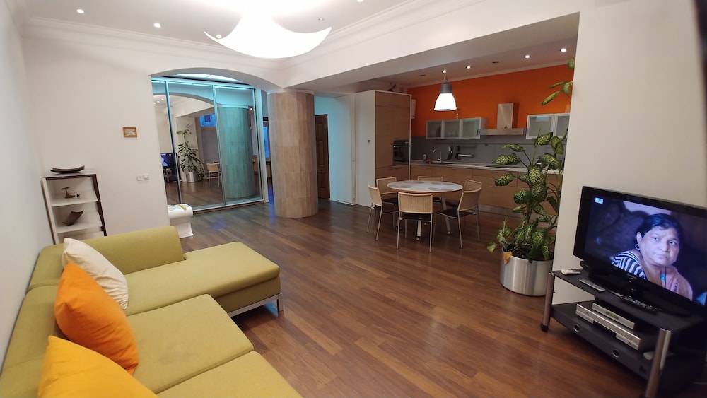 Kyiv Apartments