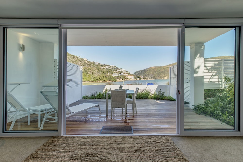 Amanzi Island Boutique Hotel