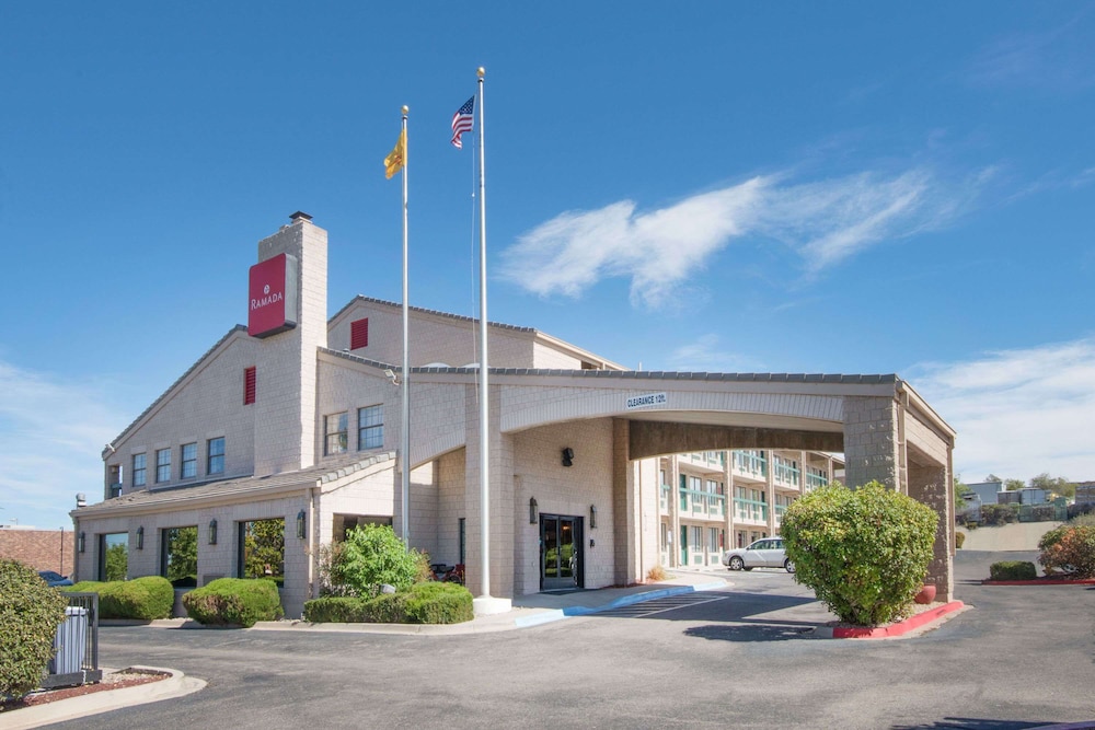 Hotel Ramada by Wyndham Albuquerque Airport - Image 1