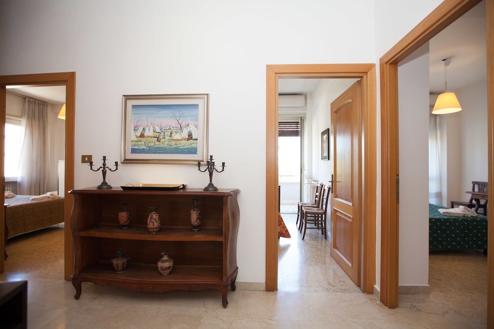 Rental In Rome Devoti Apartment