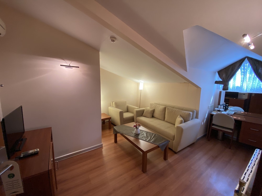 Triada Otel Gayrettepe - Image 37