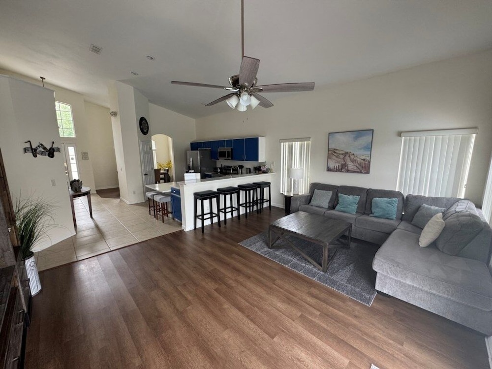 Lakeview Villa 5 Bedroom Home
