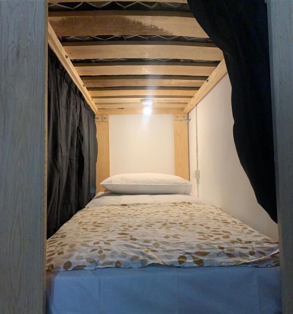 Kin Hostal and Camping