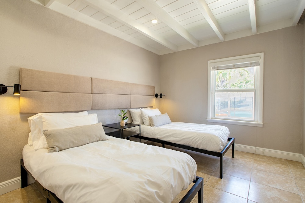 Casa Bermuda by Avantstay Right Across the Street From Fort Lauderdale Beach