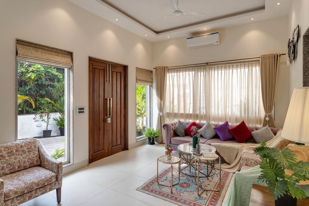 AquaVista Assagao Residency