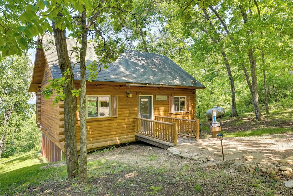 'pine Knob' Cabin w/ Snowy Bluff Views in Mindoro!