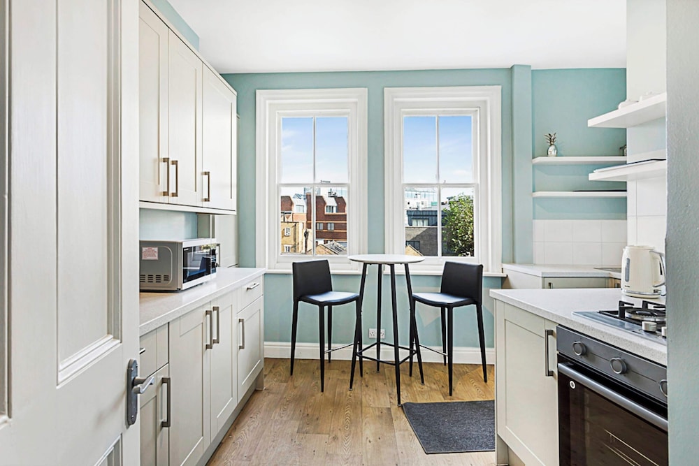 Serene 2BR - 3 Mins to Fulham Broadway