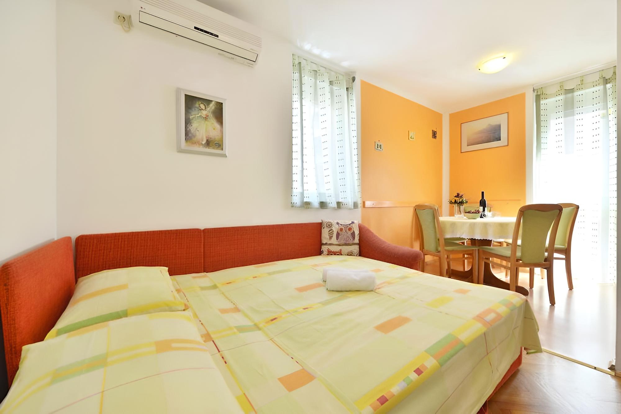Sunce - in Center With Parking - A1 view 3