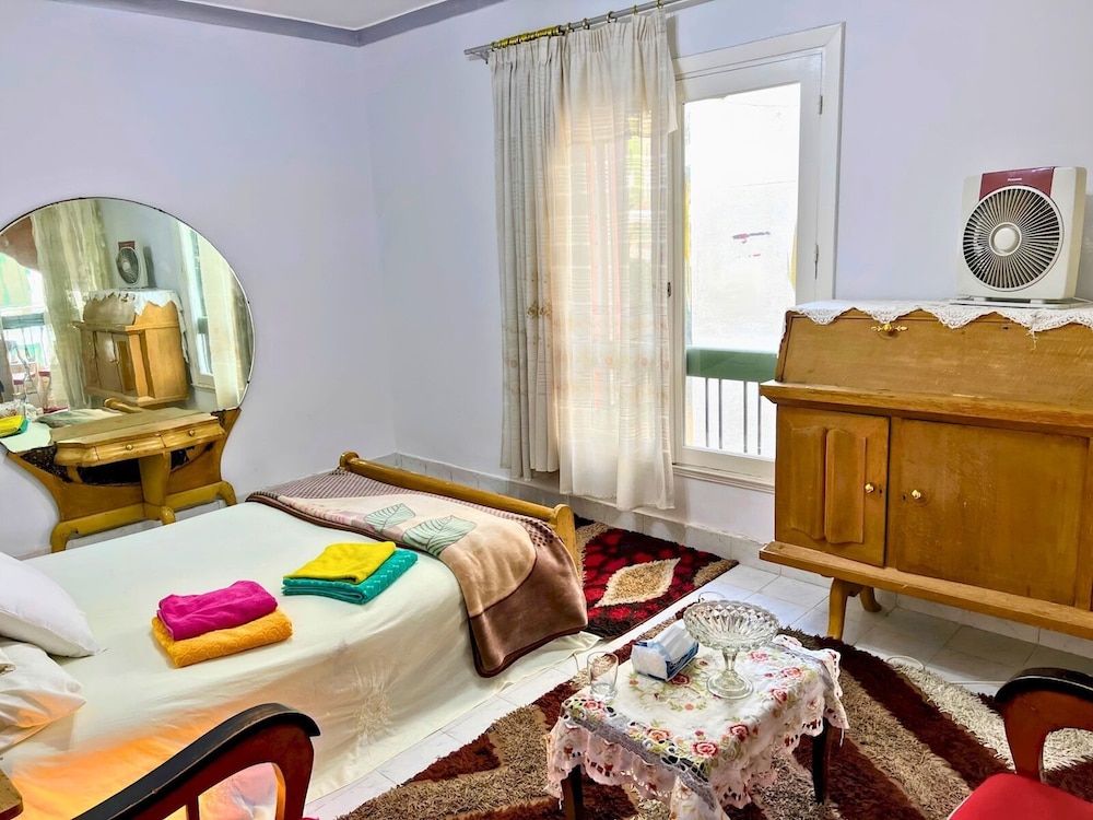 Gadou 2BR Apt w Kitchen Balcony - Port Said