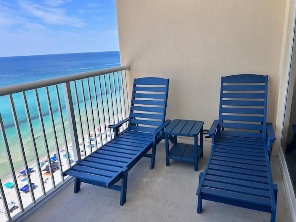 Majestic Beach Towers 2-1608