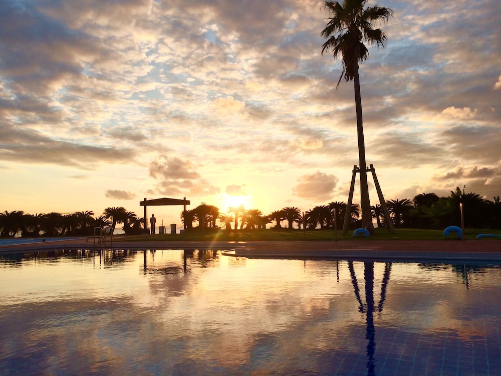 Okuma Private Beach & Resort 38