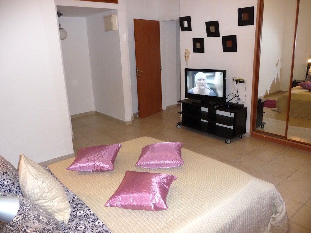 Elena Apartments