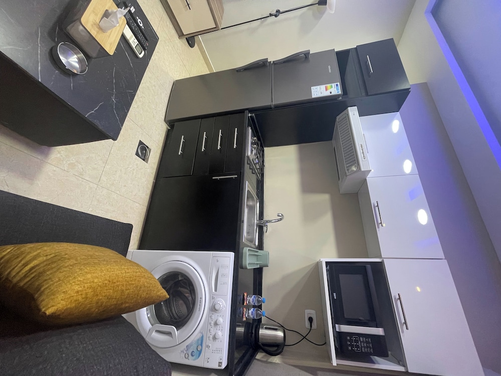 Charming Amman Apartent With City Views